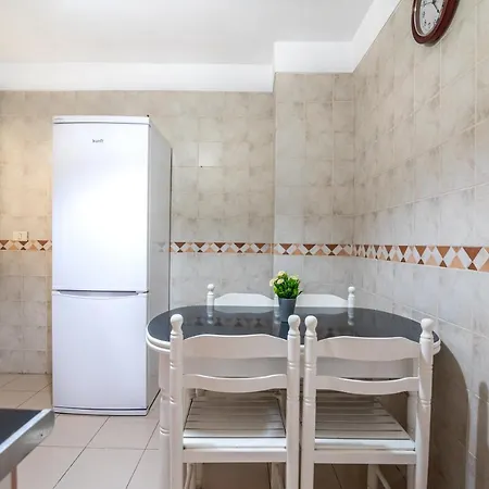 Apartamento En Barrio Tipico: Experiencia Local. 阿德耶