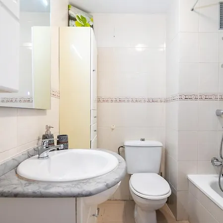 Apartamento En Barrio Tipico: Experiencia Local. 阿德耶