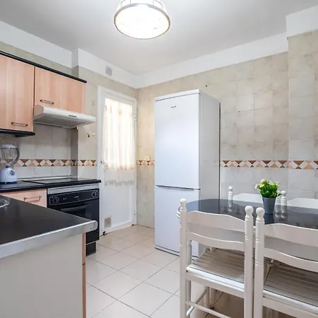 Apartamento En Barrio Tipico: Experiencia Local. 阿德耶